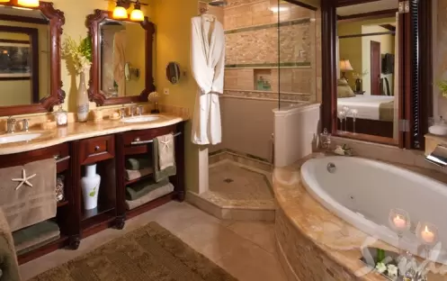 SANDALS ROYAL CARIBBEAN - PS (2) SANDALS ROYAL CARIBBEAN - PS (2)