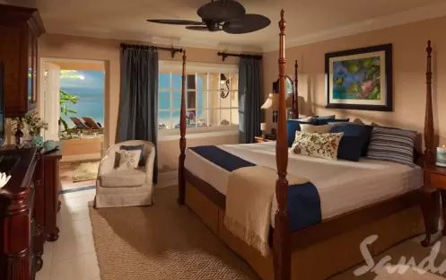 SANDALS ROYAL CARIBBEAN - WB (1) SANDALS ROYAL CARIBBEAN - WB (1)