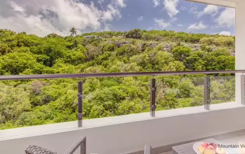 ROYALTON ANTIGUA - LUXURY JUNIOR SUITE MOUNTAIN VIEW ROYALTON ANTIGUA - LUXURY JUNIOR SUITE MOUNTAIN VIEW