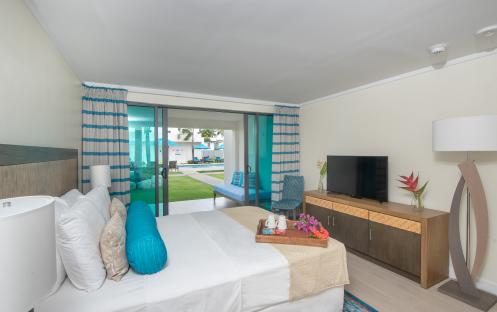ONE BEDROOM GARDEN AND POOL SUITE ONE BEDROOM GARDEN AND POOL SUITE