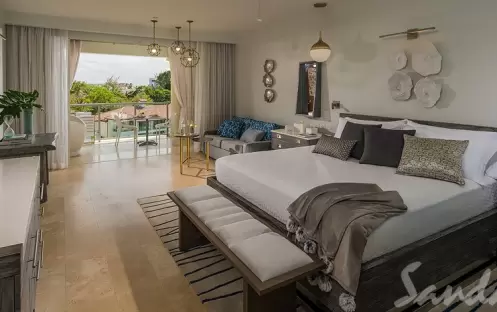 SANDALS ROYAL BARBADOS -PSLB (1) SANDALS ROYAL BARBADOS -PSLB (1)