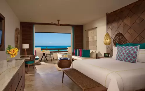 SECRETS MAROMA BEACH RESORT - PREFERRED CLUB JUNIOR SUITE OCEAN FRONT SECRETS MAROMA BEACH RESORT - PREFERRED CLUB JUNIOR SUITE OCEAN FRONT