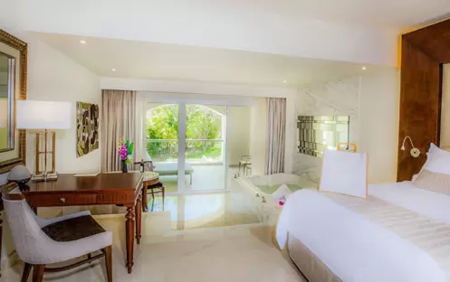 THE GRAND AT MOON PALACE - GRAND PRESIDENTIAL SUITE THE GRAND AT MOON PALACE - GRAND PRESIDENTIAL SUITE