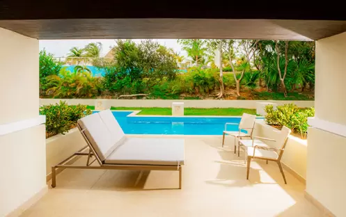 THE GRAND AT MOON PALACE - SWIM UP SUITE SWIM UP POOL THE GRAND AT MOON PALACE - SWIM UP SUITE SWIM UP POOL