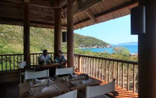 Six Senses Ninh Van Bay-Dining By The Pool 2_788 Six Senses Ninh Van Bay-Dining By The Pool 2_788