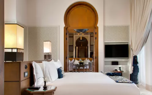 BANYAN TREE TAMOUDA - WATERFRONT POOL VILLA BEDROOM BANYAN TREE TAMOUDA - WATERFRONT POOL VILLA BEDROOM