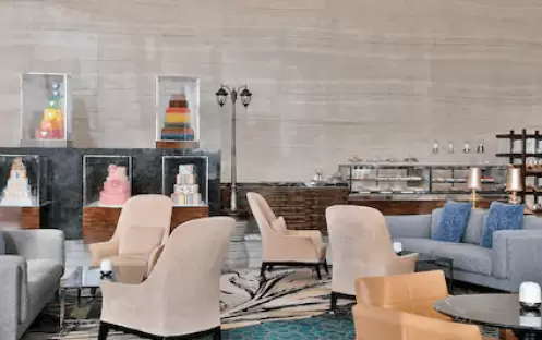 auhetci-lobby-lounge-1- auhetci-lobby-lounge-1-