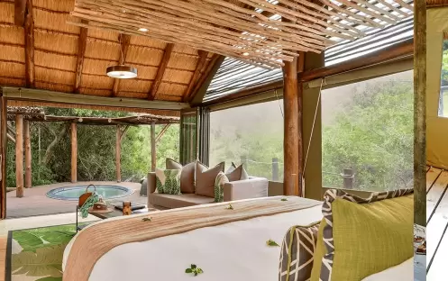 SHAMWARI-BAYETHE-BEDROOM-VIEW-OF-THE-JUNGLE SHAMWARI-BAYETHE-BEDROOM-VIEW-OF-THE-JUNGLE