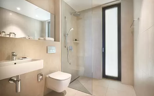 VALAMAR COLLECTION - V LEVEL SWIM UP SUPERIOR SEAVIEW FAMILY SUITE  DRESSING ROOM VALAMAR COLLECTION - V LEVEL SWIM UP SUPERIOR SEAVIEW FAMILY SUITE  DRESSING ROOM