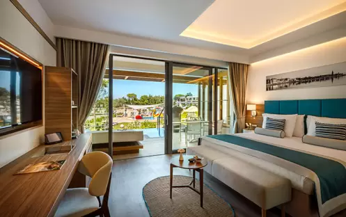 VALAMAR COLLECTION - V LEVEL SWIM UP SUPERIOR SEAVIEW FAMILY SUITE VALAMAR COLLECTION - V LEVEL SWIM UP SUPERIOR SEAVIEW FAMILY SUITE