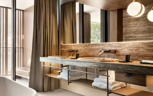 IL SERENO - ONE BEDROOM LARIO SUITE DRESSING ROOM IL SERENO - ONE BEDROOM LARIO SUITE DRESSING ROOM