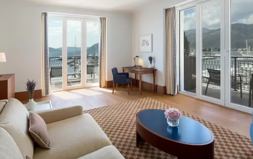 Regent Porto Montenegro-Three-Bedroom Suite Sea View 2_11145 Regent Porto Montenegro-Three-Bedroom Suite Sea View 2_11145