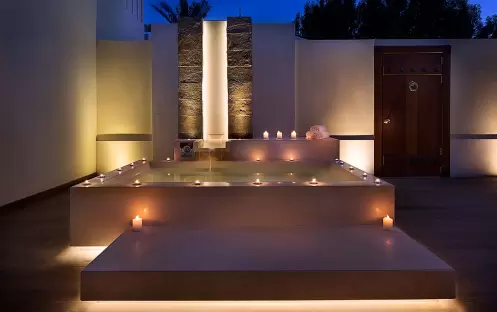 AL SHAMAL OCEAN VIEW POOL VILLA BATHTUB AL SHAMAL OCEAN VIEW POOL VILLA BATHTUB