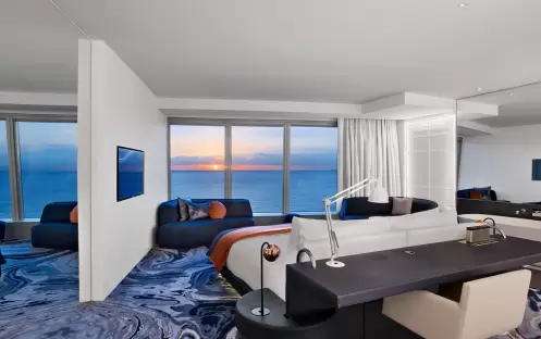 COOL CORNER SUITE LIVING ROOM 2 COOL CORNER SUITE LIVING ROOM 2