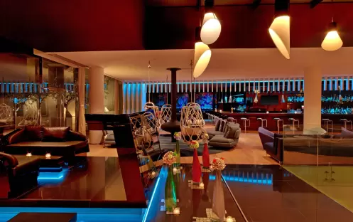 W LOUNGE FULL VIEW W LOUNGE FULL VIEW
