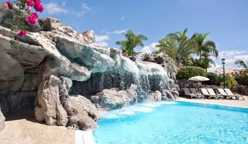 GRAN HOTEL ROCA NIVARIA FALL POOL GRAN HOTEL ROCA NIVARIA FALL POOL