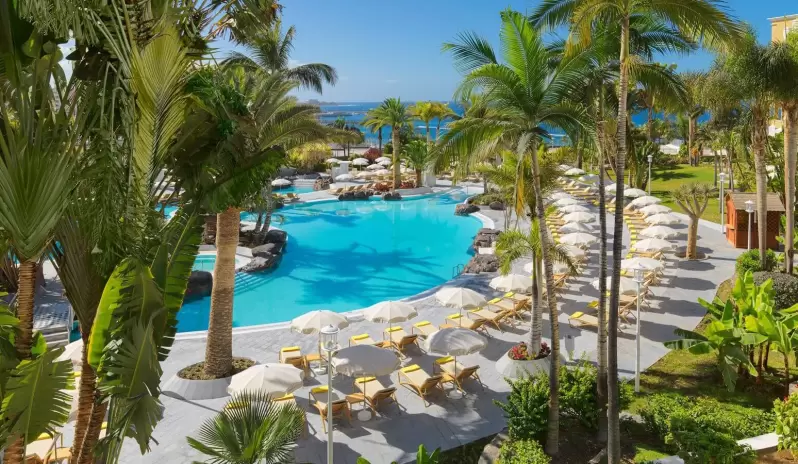 HOTEL HERO HOTEL HERO