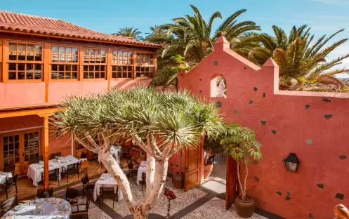 La Hacienda La Hacienda