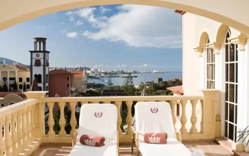 SEA VIEW SUITE BALCONY