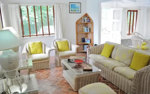 YOUNG ISLAND DUVENNET SUITE - LIVING ROOM YOUNG ISLAND DUVENNET SUITE - LIVING ROOM