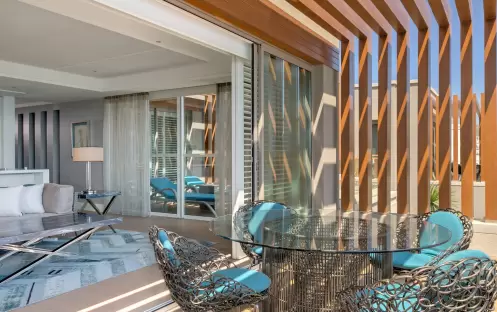 CARESSE HOTEL - TWO BEDROOM SUITE PATIO CARESSE HOTEL - TWO BEDROOM SUITE PATIO