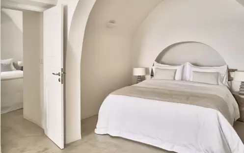 MYSITQUE SANTORINI - ALL 2 SENSES SUITE BEDROOM MYSITQUE SANTORINI - ALL 2 SENSES SUITE BEDROOM