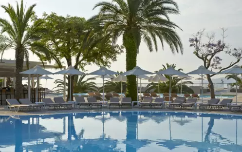 Cascade Pool Bar Cascade Pool Bar