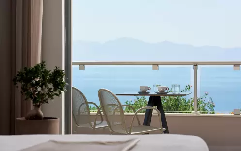 PARTIAL SEA VIEW ROOM PARTIAL SEA VIEW ROOM