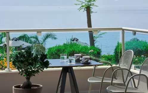 PREMIUM JUNIOR SUITE SEA FRONT BALCONY PREMIUM JUNIOR SUITE SEA FRONT BALCONY