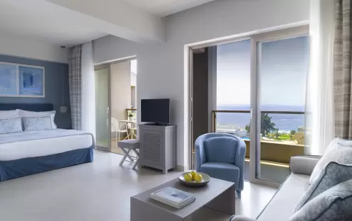 Ikos Olivia-Panorama Junior Suite Sea View Bedroom_11536 Ikos Olivia-Panorama Junior Suite Sea View Bedroom_11536