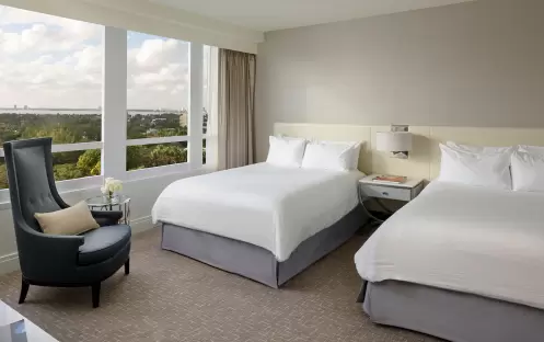 Fontainbleau - Bay View Junior Suite Queen Fontainbleau - Bay View Junior Suite Queen