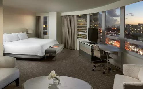 Fontainbleau - Bay View Junior Suite Fontainbleau - Bay View Junior Suite