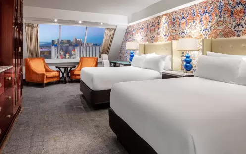 Pyramid Queen Newly Renovated - Pyramid Queen Newly Renovated -