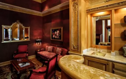 Paris Las Vegas - Napoleon Suite Dressing room Paris Las Vegas - Napoleon Suite Dressing room