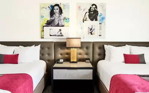 Plaent Hollywood - Ultra Hip Room Queen Plaent Hollywood - Ultra Hip Room Queen