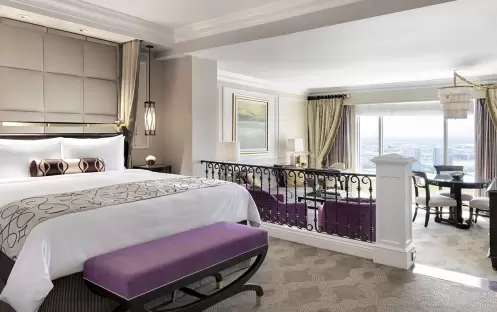 Luxury King Suite