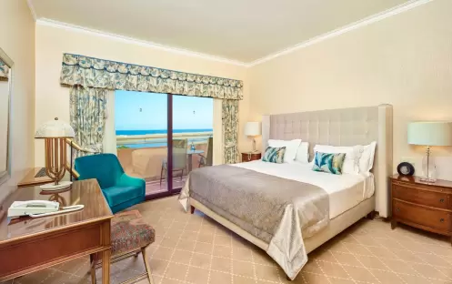 Lagoon Side Garden View 1_11141 Lagoon Side Garden View 1_11141