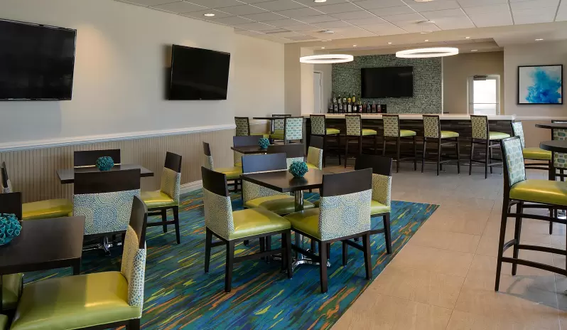 Holiday Inn Sarasota - Bar and Lounge Holiday Inn Sarasota - Bar and Lounge