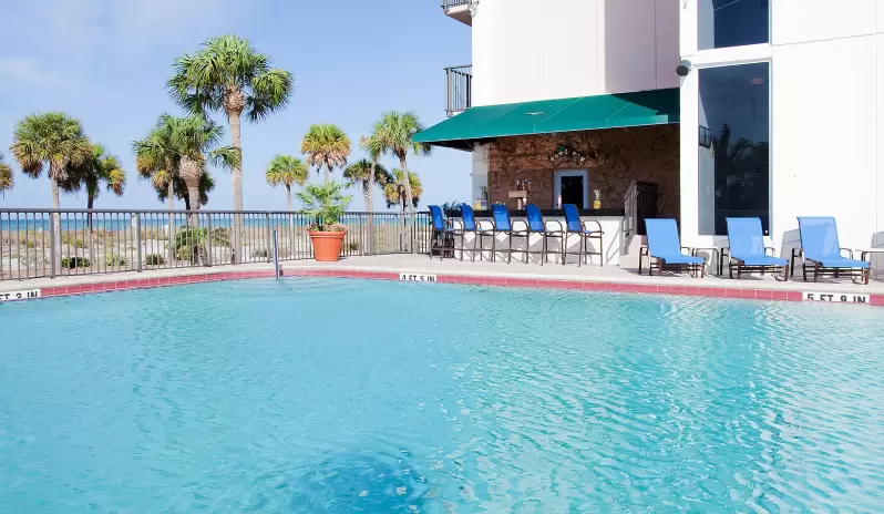 Holiday Inn Sarasota - Pool and Pool Bar Holiday Inn Sarasota - Pool and Pool Bar