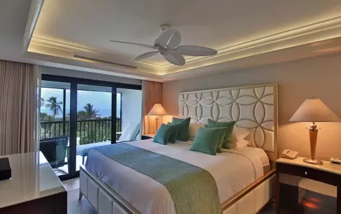 Sanibel Inn - Condo Bedroom Resort View Sanibel Inn - Condo Bedroom Resort View