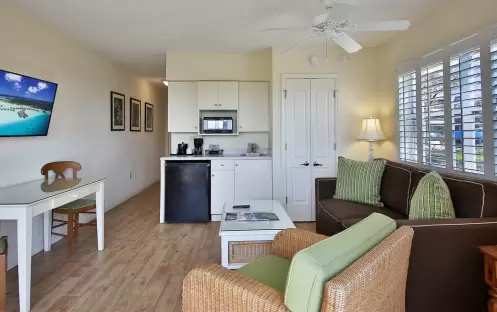 Sanibel Inn - Suite Living Room Sanibel Inn - Suite Living Room