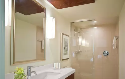 Casa Marina - Ocean View with Balcony Bathroom Casa Marina - Ocean View with Balcony Bathroom