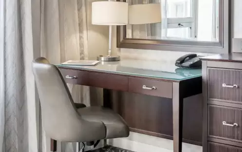Hilton-Washington-Desk Hilton-Washington-Desk