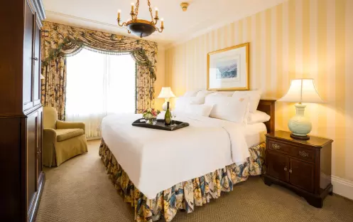 Traditional Guest Room Traditional Guest Room