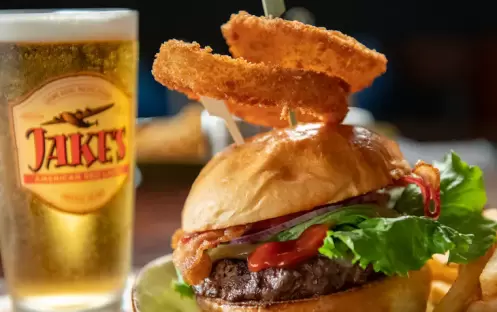 Loews-Pacific-Resort-Universal-Orlando-Jakes-American-Bar-Beer-and-Burger Loews-Pacific-Resort-Universal-Orlando-Jakes-American-Bar-Beer-and-Burger