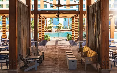 Universal's Endless Summer Resort Dockside Inn and Suites - Oasis Beach Bar Universal's Endless Summer Resort Dockside Inn and Suites - Oasis Beach Bar