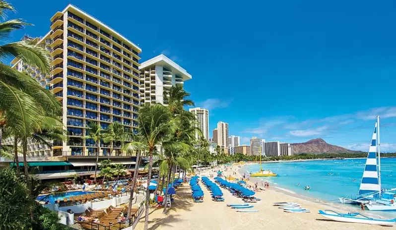 OUTRIGGER Waikiki Beach - BEACH FRONT CLOSE VIEW OUTRIGGER Waikiki Beach - BEACH FRONT CLOSE VIEW