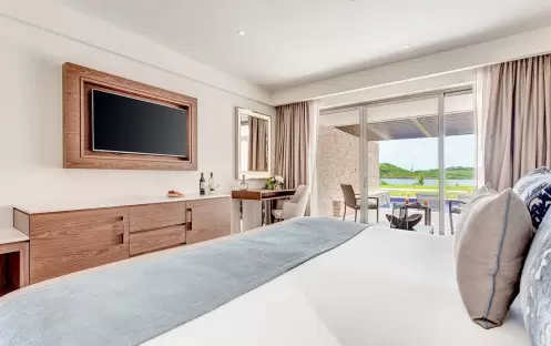 royalton_antigua_swim_out_dc_(4) royalton_antigua_swim_out_dc_(4)