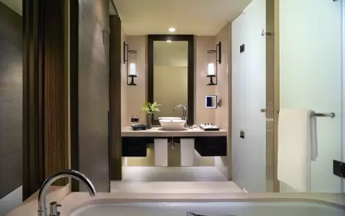 Regency-Club-Room-&-Club-Deluxe---Bathroom Regency-Club-Room-&-Club-Deluxe---Bathroom