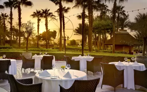 The Ritz-Carlton, Dubai, JBR - Splendido Piazza Sunset The Ritz-Carlton, Dubai, JBR - Splendido Piazza Sunset
